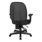 Sedia da ufficio ergonomica nera a schienale medio, monoposto, braccioli e supporto lombare regolabili