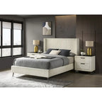 Set letto a pannelli con testiera ad alette in velluto a coste color crema con 2 comodini e panca (Queen/King, 2 persone)