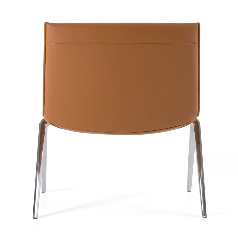 Sedia da ufficio in similpelle vegana color cammello, gambe cromate, monoposto